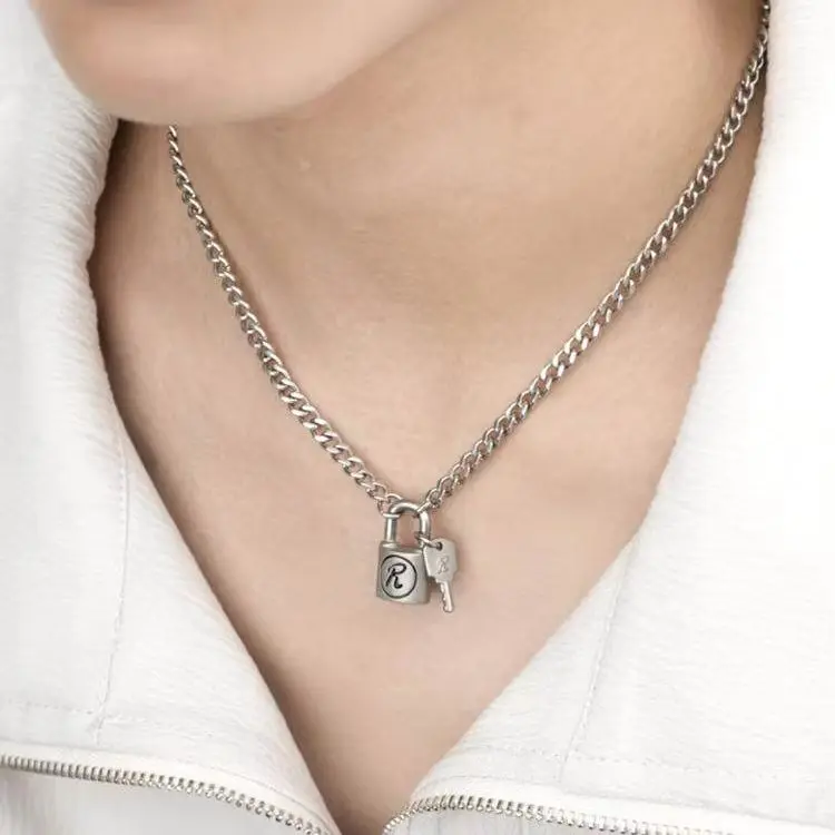 Fashion R Lock Key Necklace Punk Rock Nana Anime Pendant Necklace Female Trend Necklace For Women Men Girls Party Jewelry