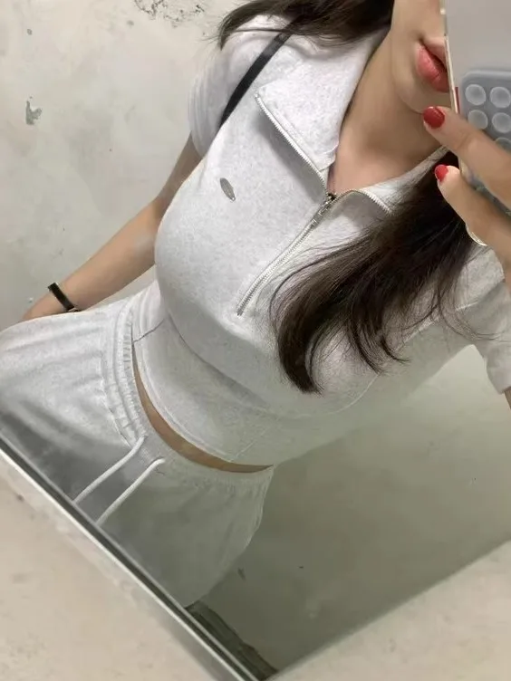 

Slim Fit High Waist ort Ne Zipper Women's Faion Set with Loose Straight Leg Long Pants Summer 2025 Collection