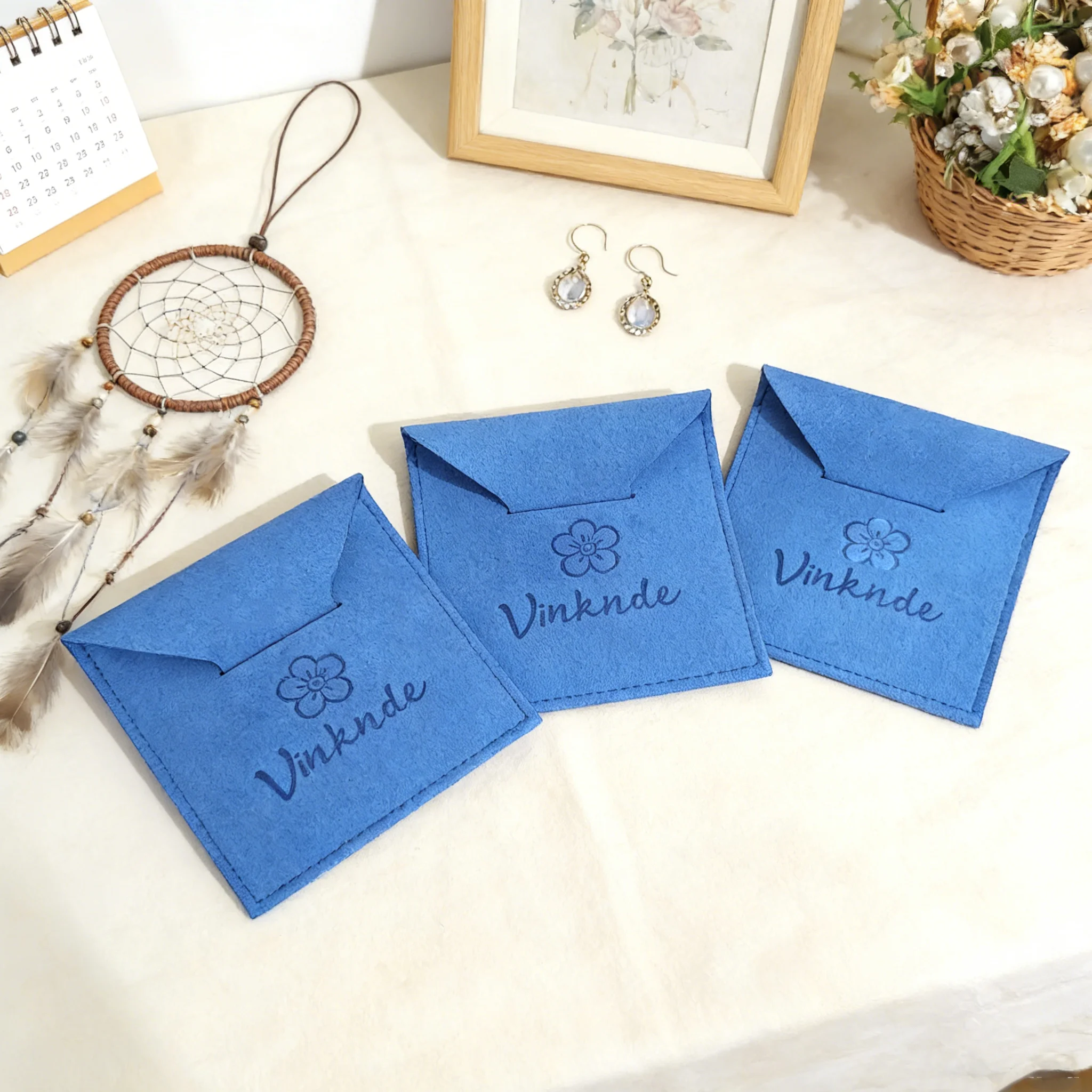 

Wholesale 100Pcs Microfiber Jewelry Envelope Pouch Custom Logo Printing Earring Ring Jewellry Velvet Bag Wedding Gift Bags