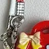 

4 шт., кукла Hello Kitty, сумочка, кулон, декор для кукольного домика, аксессуары, кулон для кукольного домика, подвесное украшение с героями мультфильмов, брелки, подарки