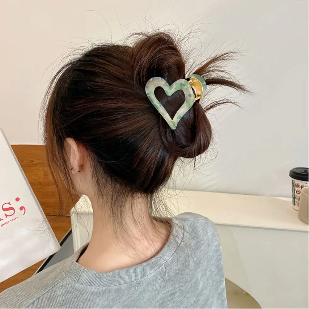 Plastic Hair Clips New Hair Accessory Retro Style Hair Clamp All Match Heart Shape Shark Claw Clip