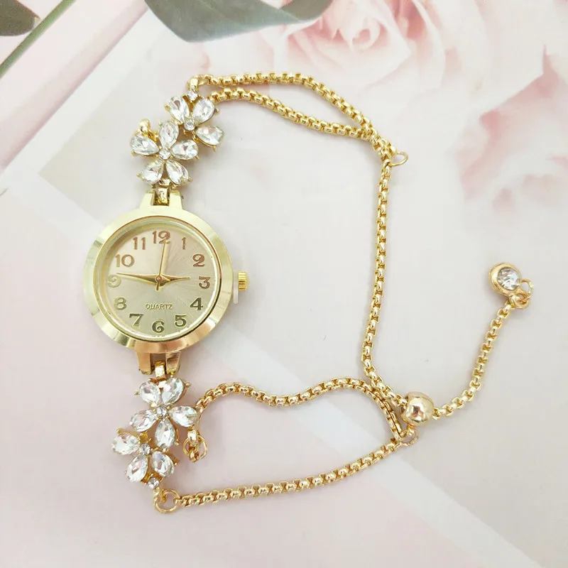 Women's Watch Fashion Women's Flower Set Diamond Drawstring Watch image 2