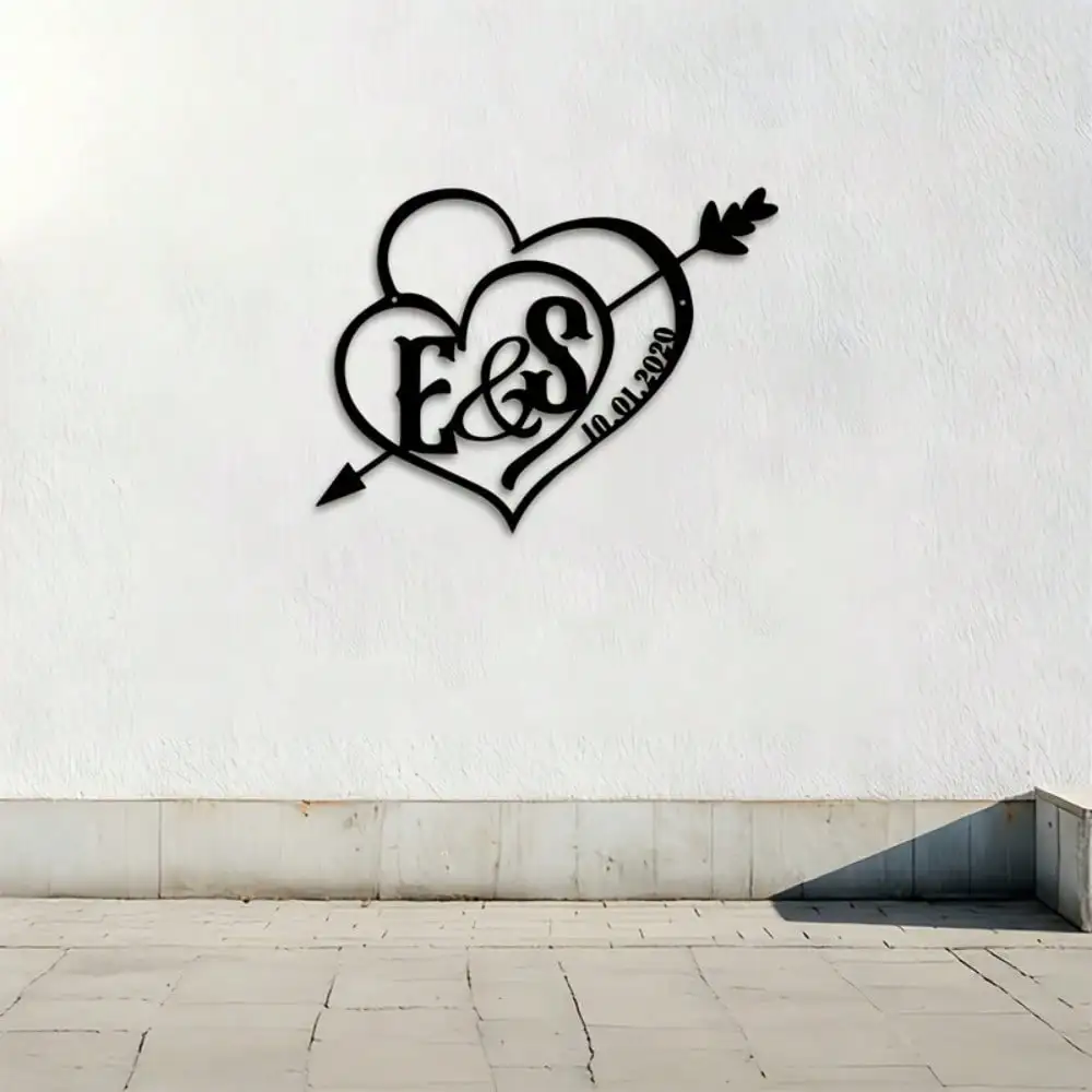 Brand 2D Flat Heart Arrow Metal Wall Art,Laser‑Cut Rust‑Resistant Iron Romantic Mural Decor for Bedroom Garden Fence