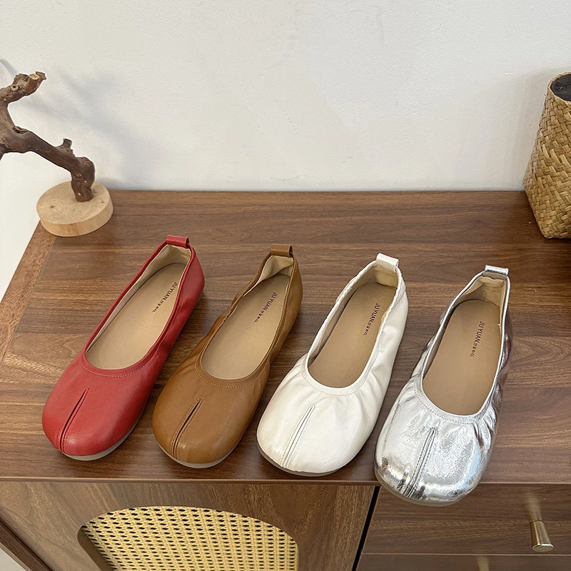 

New Ladies Footwear Casual Women's Flat Shoes Round Toe Quick Delivery Young Elegant Dress Casual Flats Nurse Shoes Sneakers