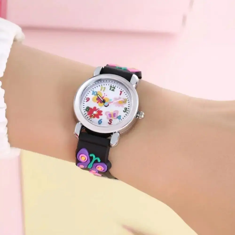 クリエイティブプラスチック時計バンド腕時計ラウンドカジュアルクォーツ時計かわいい漫画腕時計
