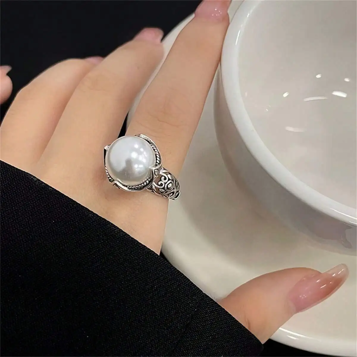 Anillo de pareja simple con perlas de imitación grandes de estilo japonés y coreano, los mejores regalos para el día de la madre y el día del padre