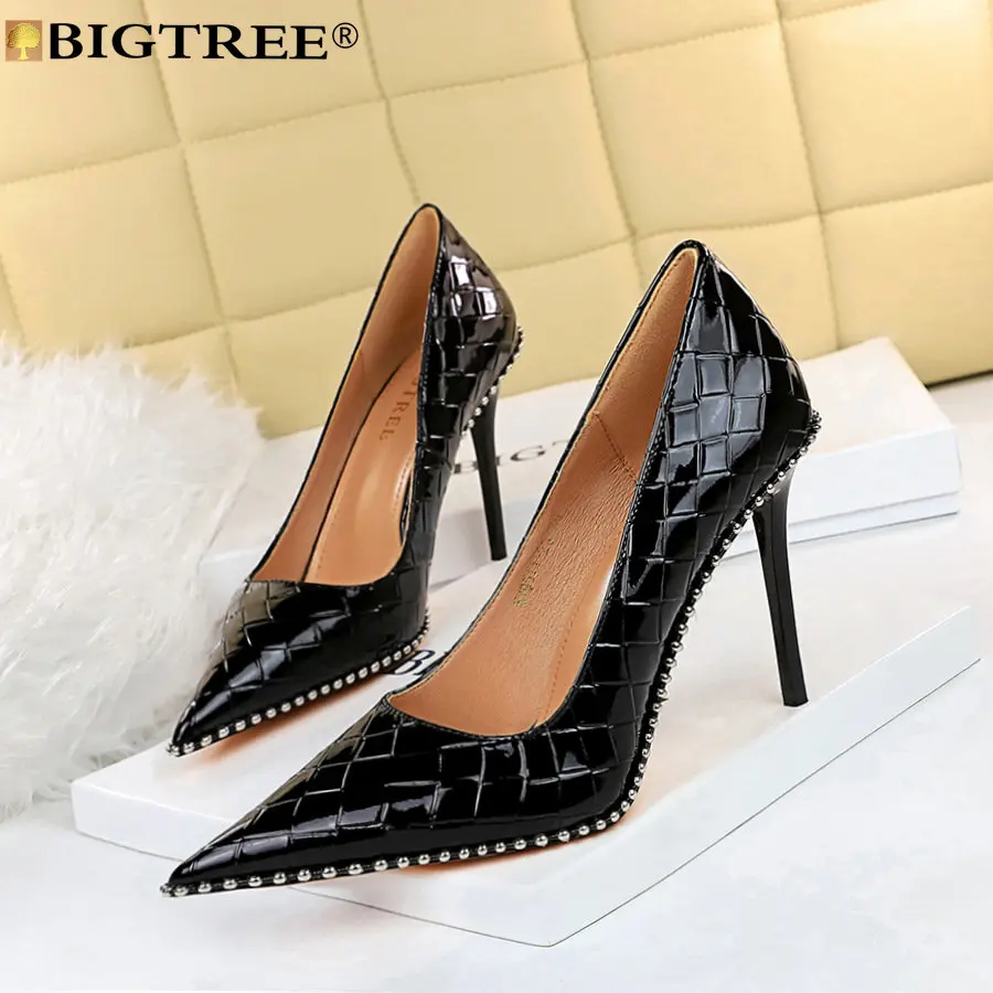 

BIGTREE New Designers Original Top Quality Women Pumps Rivet Pointed Toe PU 10CM Thin Heels Retro Dress Women Shoes Black