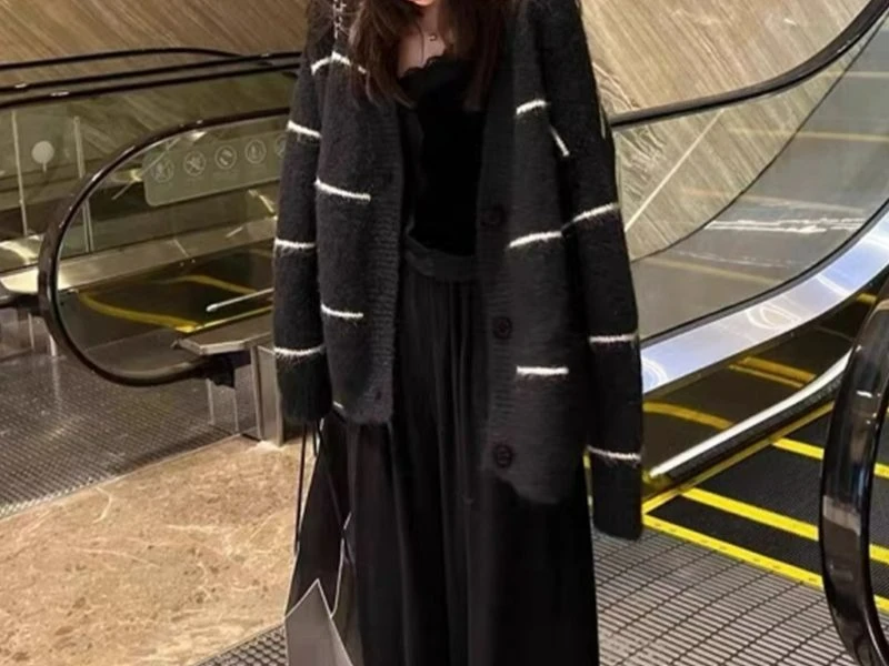 2025 레트로 패션 스트라이프 니트 가디건 스웨터 재킷 여성용 루즈핏 슬림핏 탑