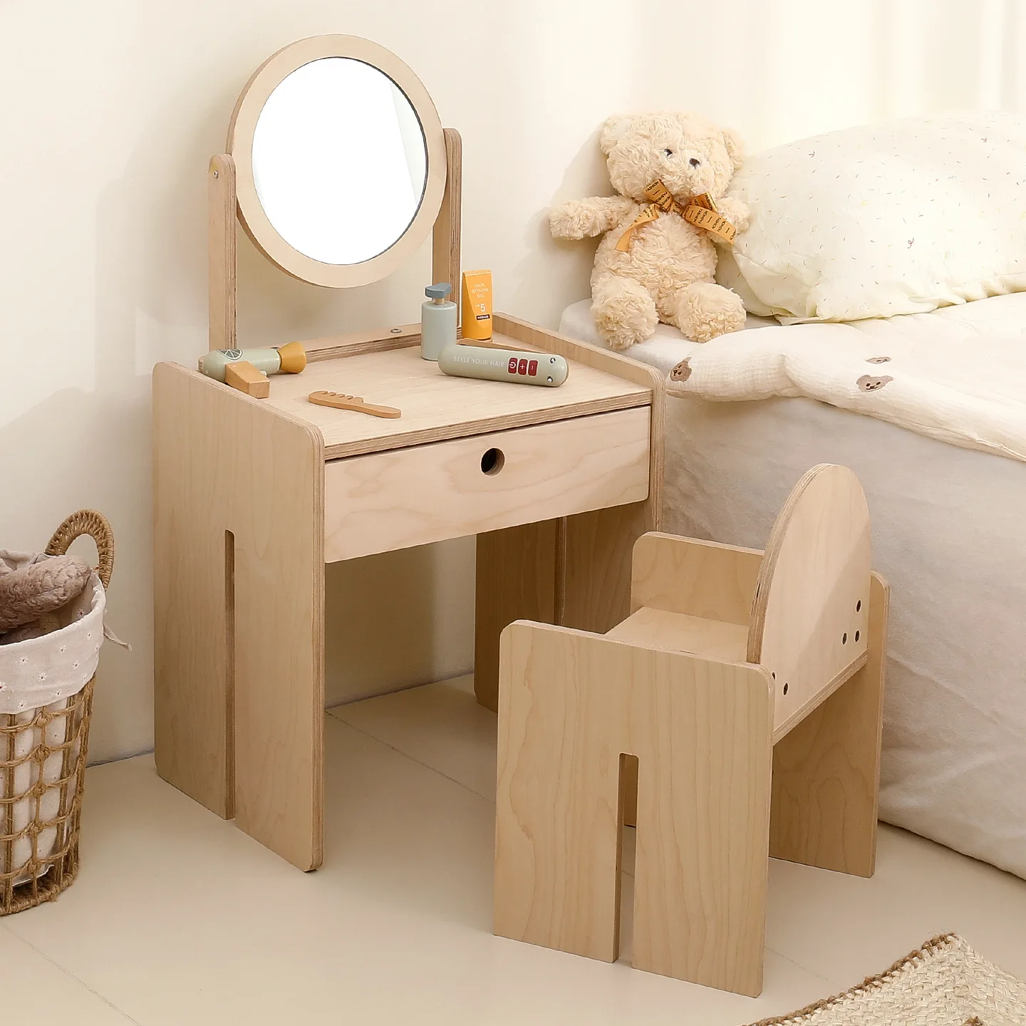 Children's Dresser Korean Wooden Dresser Dressing Table Stool Set Storage Girl Princess Children's Room Arrangement Makeup Table