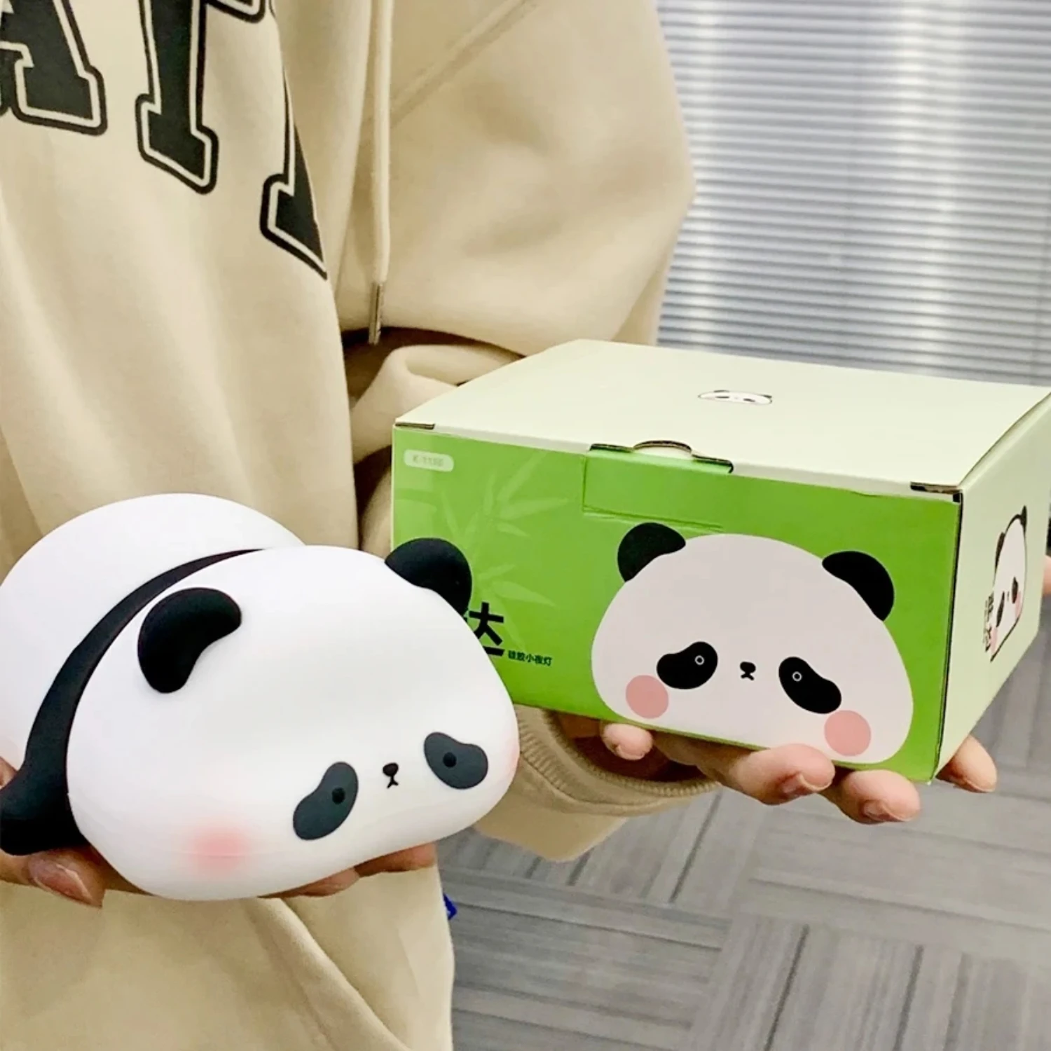 Nuovo USB ricaricabile Panda LED Night Light Silicone Cartoon Touch Sensor Lampada Regalo di compleanno Decorazione da comodino per bambini