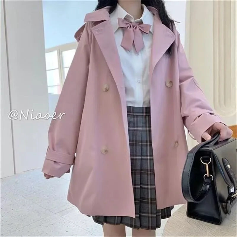 เสื้อแจ็คเก็ตกันลมทรงยาวปานกลาง สไตล์นักศึกษา แบบกระดุมสองแถว รุ่นใหม่สำหรับผู้หญิง ฤดูใบไม้ร่วงและฤดูหนาว ปี 2025
