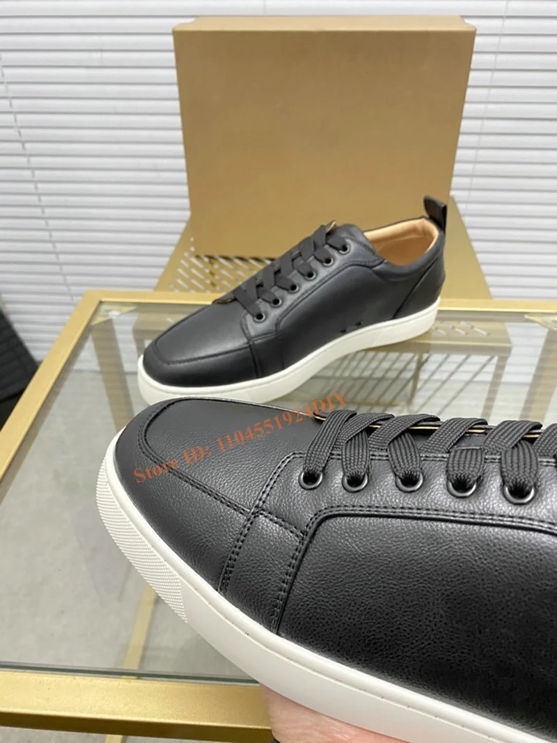 جلد أبيض منخفض قطع الدانتيل يصل أحذية رياضية رجل جولة تو تنفس حذاء مسطح للرجل الانزلاق على أحذية الحفلات الذكور الشقق