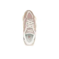 New Balance NB 9060 Chaussures de course confortables à tige basse pour la ville et les trajets quotidiens, unisexe, couleur ombre claire U9060NTB 5