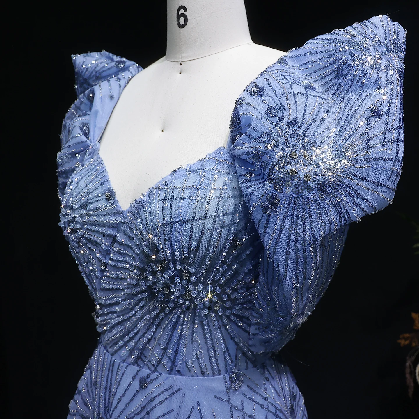 Sharon Said Dubai Luxuriöses Blaues Abendkleid mit Puffärmeln und Schwerer Perlenstickerei, Saudi-Arabisches Damen-Hochzeitskleid, Formelles Partykleid SS080 Maßanfertigung – Detail 8