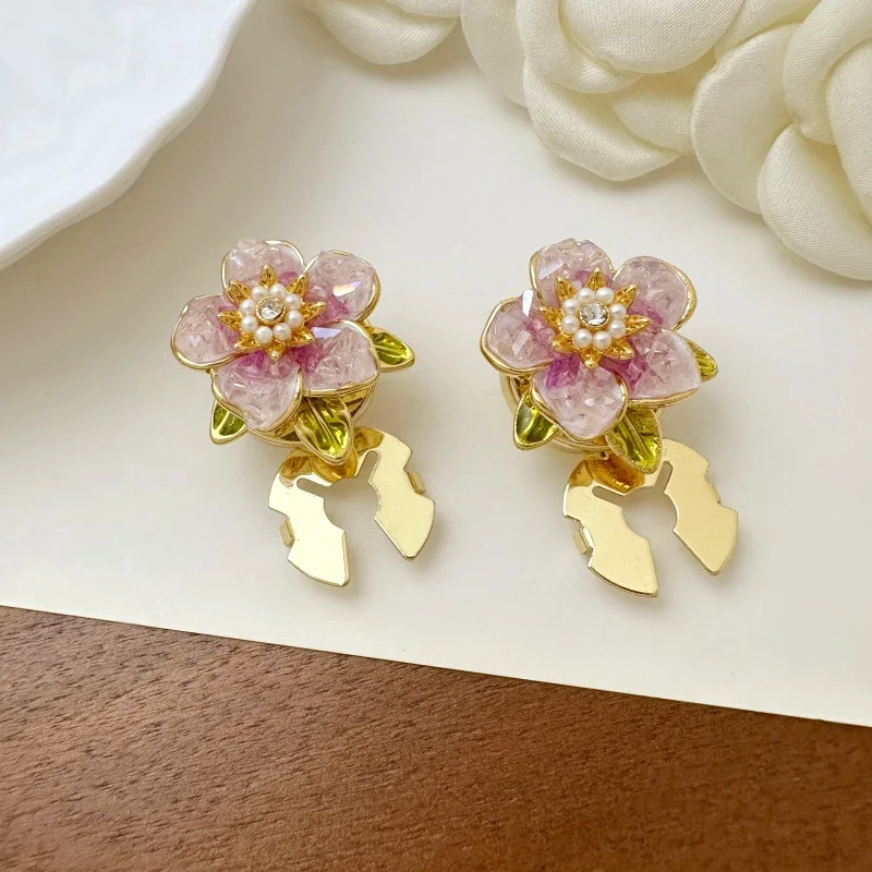 A Pair Super Immortal Gradient Flower Button Cover Shirt for Women Niche High-end Light Luxury Versatile Cufflink Accessories