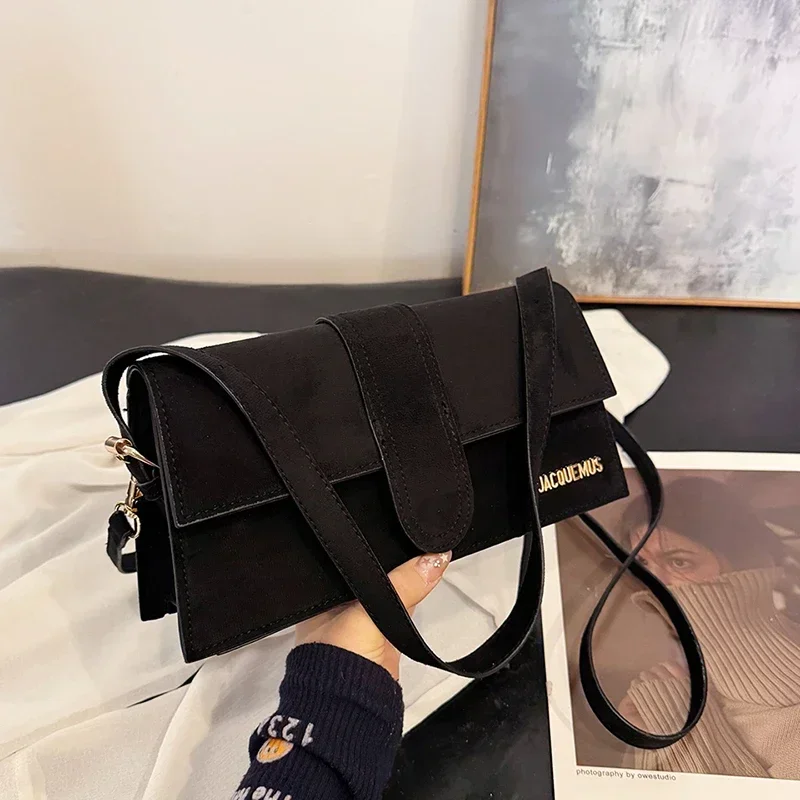 

Elegant Vintage Leather Crossbody Bag For Women Minimalist Luxury Designer Tote With Unique Textured Letter Logo