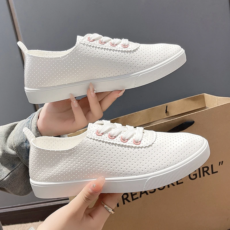 Sneakers da donna 2024 nuova estate Casual scarpe di lusso traspiranti per le donne scarpe da ginnastica firmate a fondo piatto da donna Zapatos De