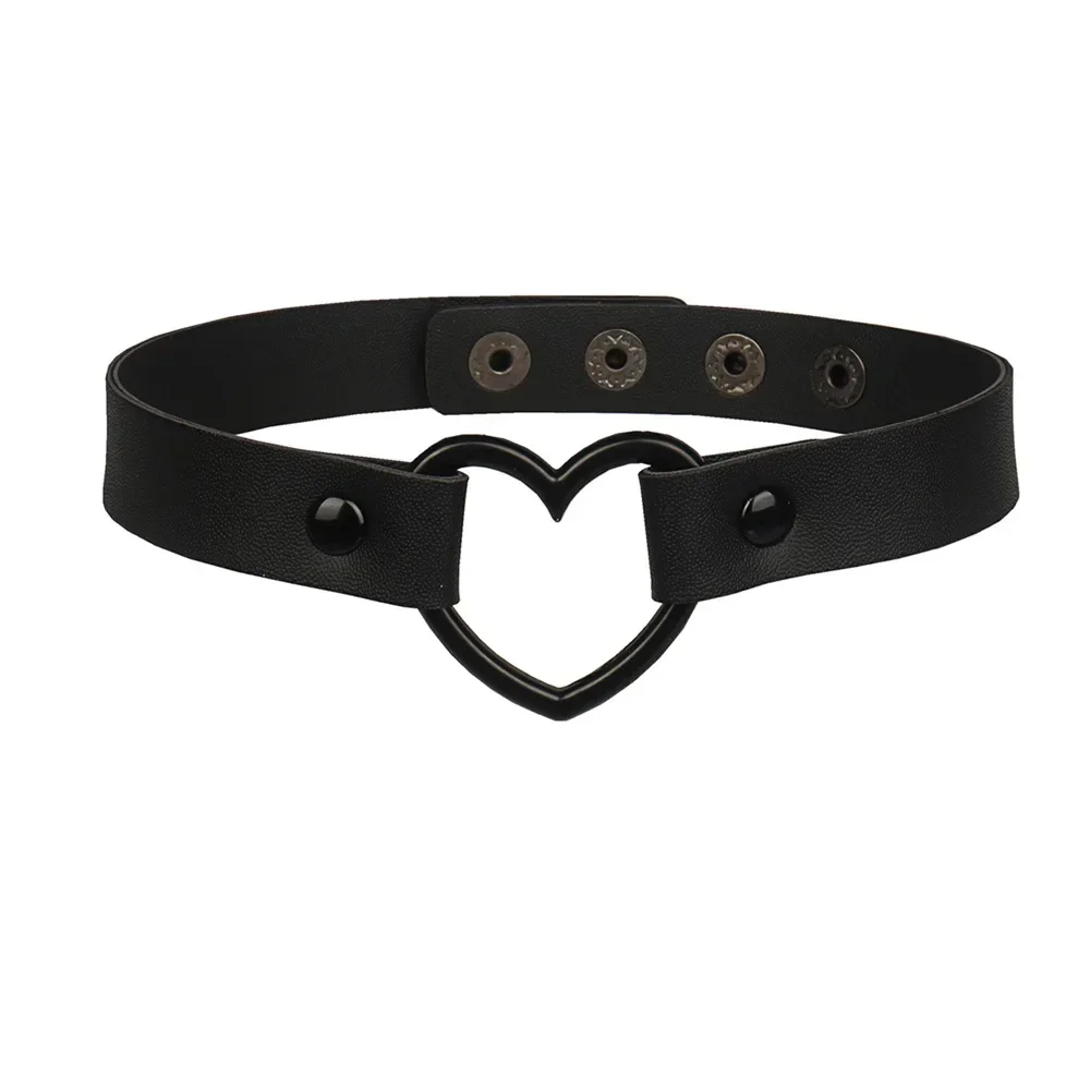Gothic Punk Rock and roll Simple Fashion Leather Choker PU Pendant 4 buttons Electrophoretic black Heart-shaped clavicle chain