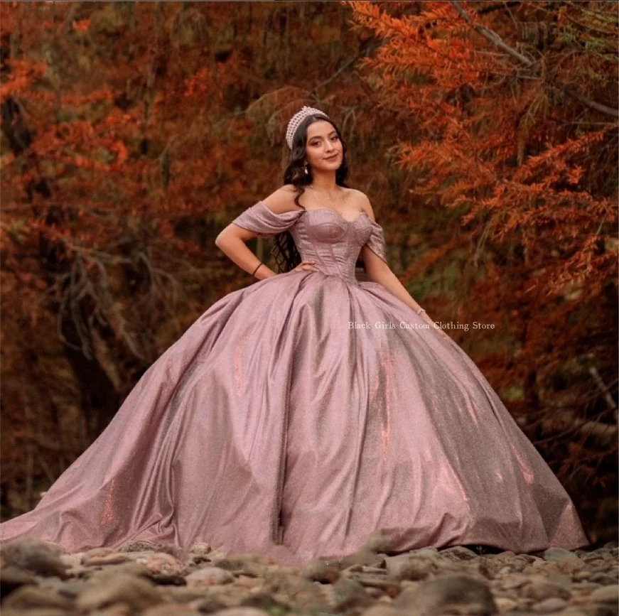 

Блестящие лиловые бальные платья Quinceanera Платье без бретелек Пышный корсет с инкрустацией пайетками Нежные мексиканские индивидуальные платья de xv años