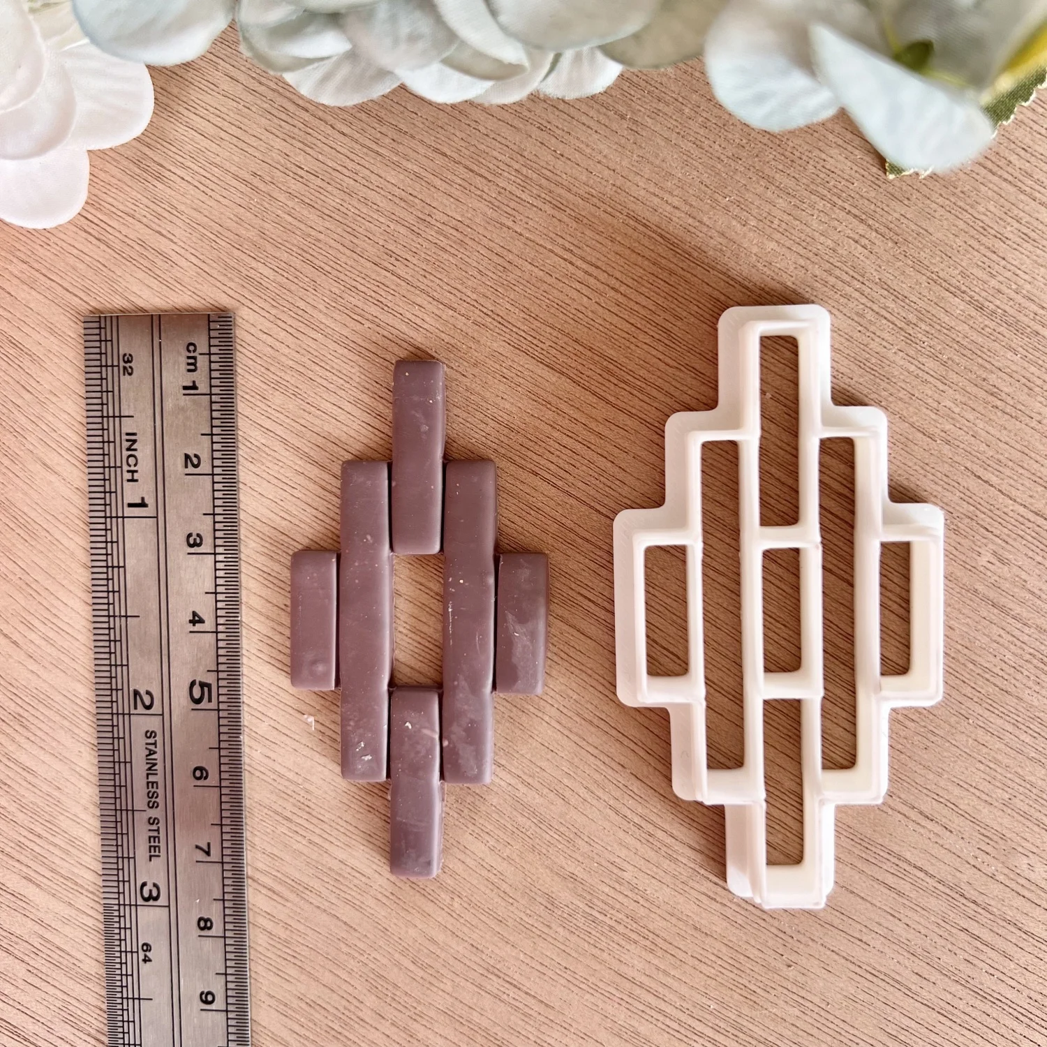 Basic Geometric Style Polymer Clay Cutters Flower Shaped Dangle Clay Embossing Molds for Earrings Jewelry Pendant Making Cutting