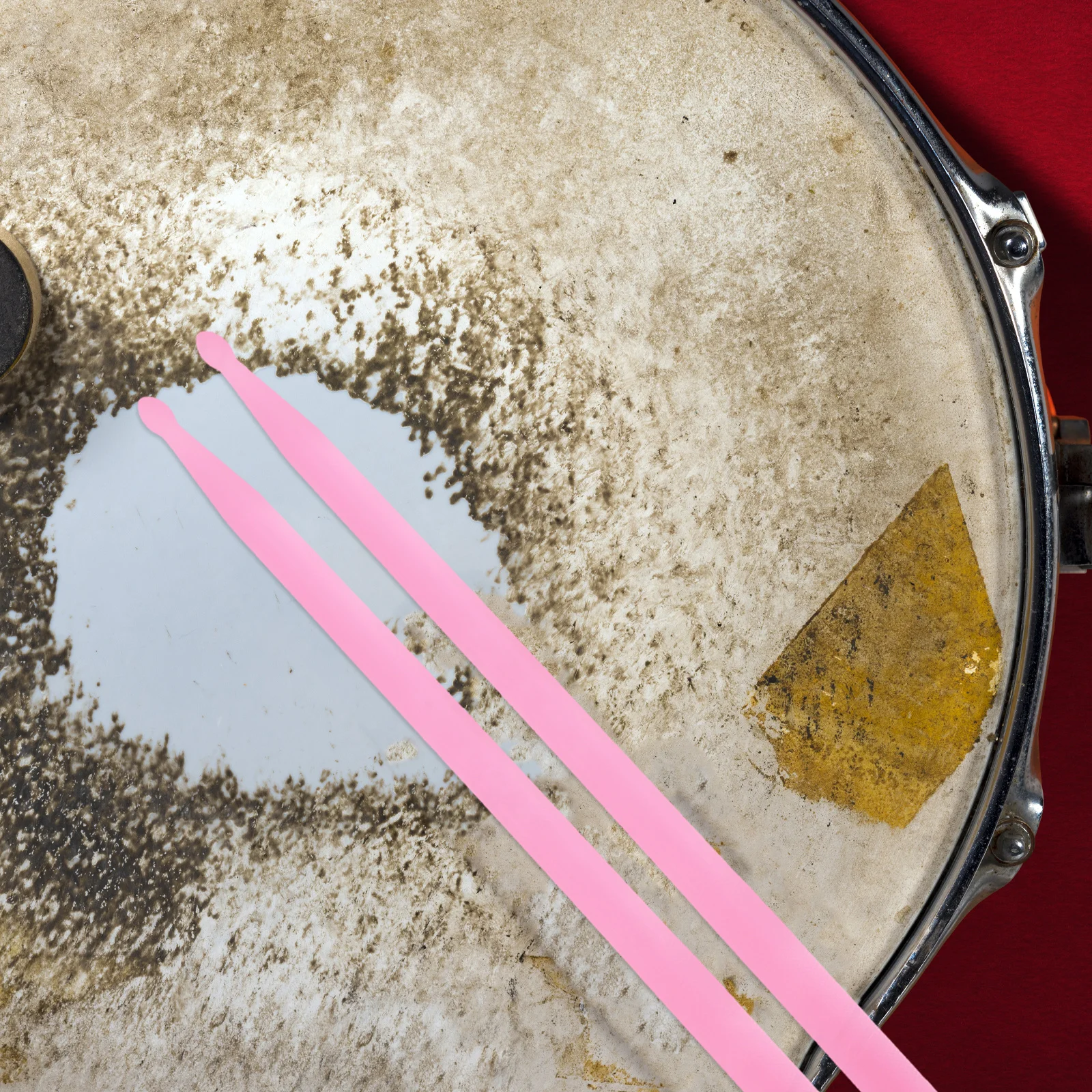 

1 Pair Fluorescent Drumsticks Durable Nylon Glow Electronic Marching Band Sticks Ergonomic Luminous Rhythm Beginner Musical