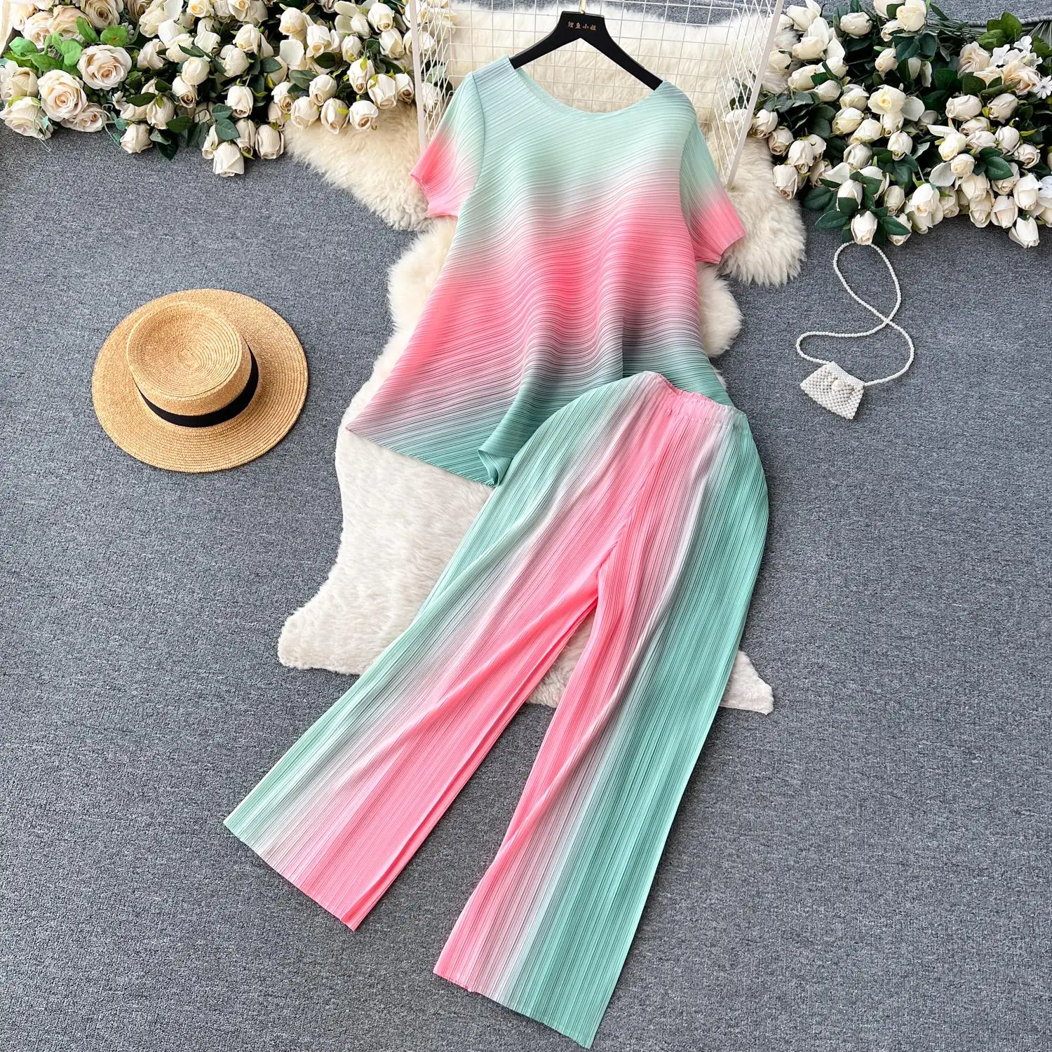 Miyake Summer Women Pleated High Quality Gradient Printed Tops Wide Leg Pants Casual Suit Fashion Loose 2 pieces Set M19027