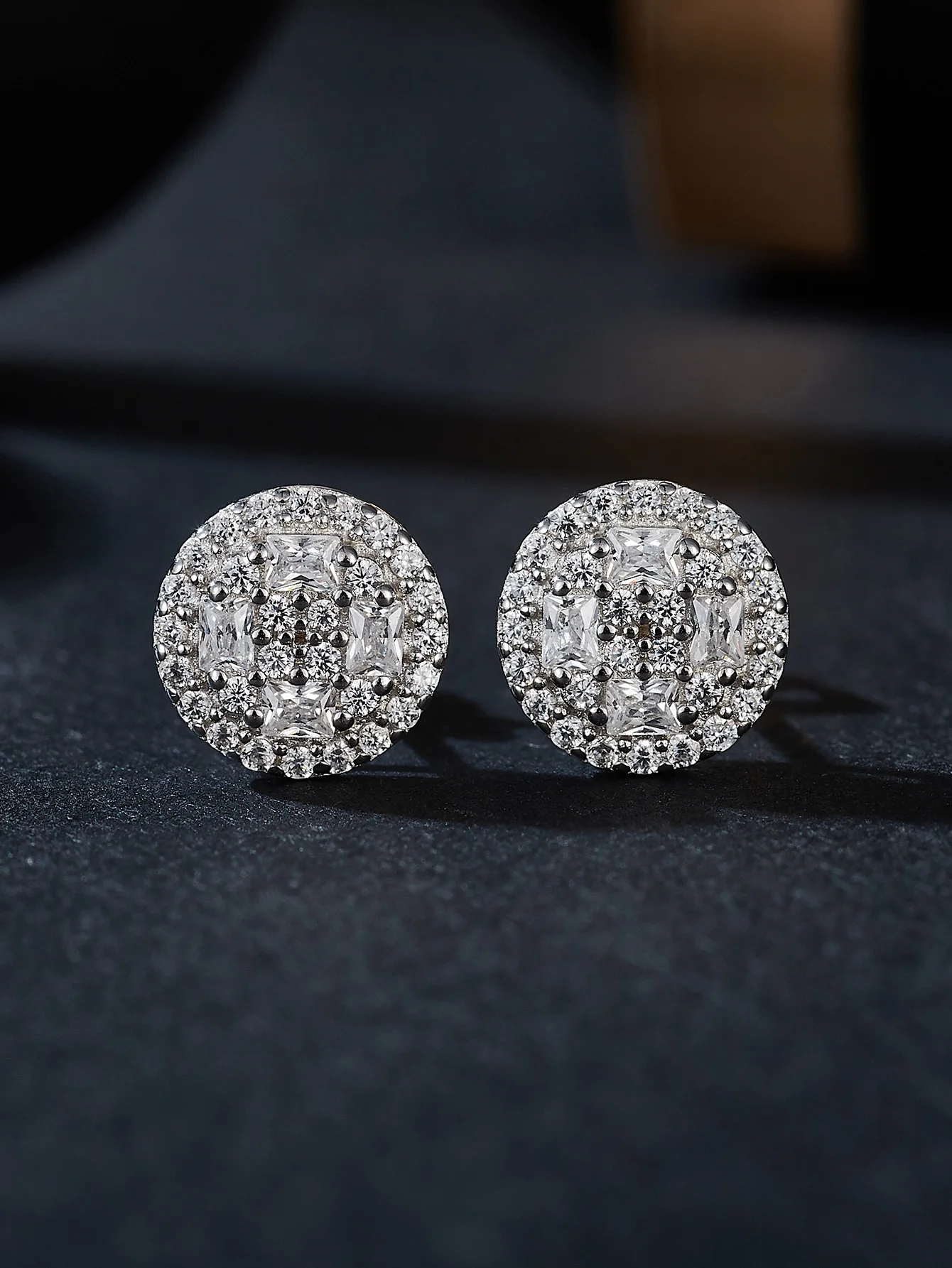 

Round 925 Sterling Silver Ladies Moissanite Earrings 925 Silver Moissanite Wedding Earrings for Brides
