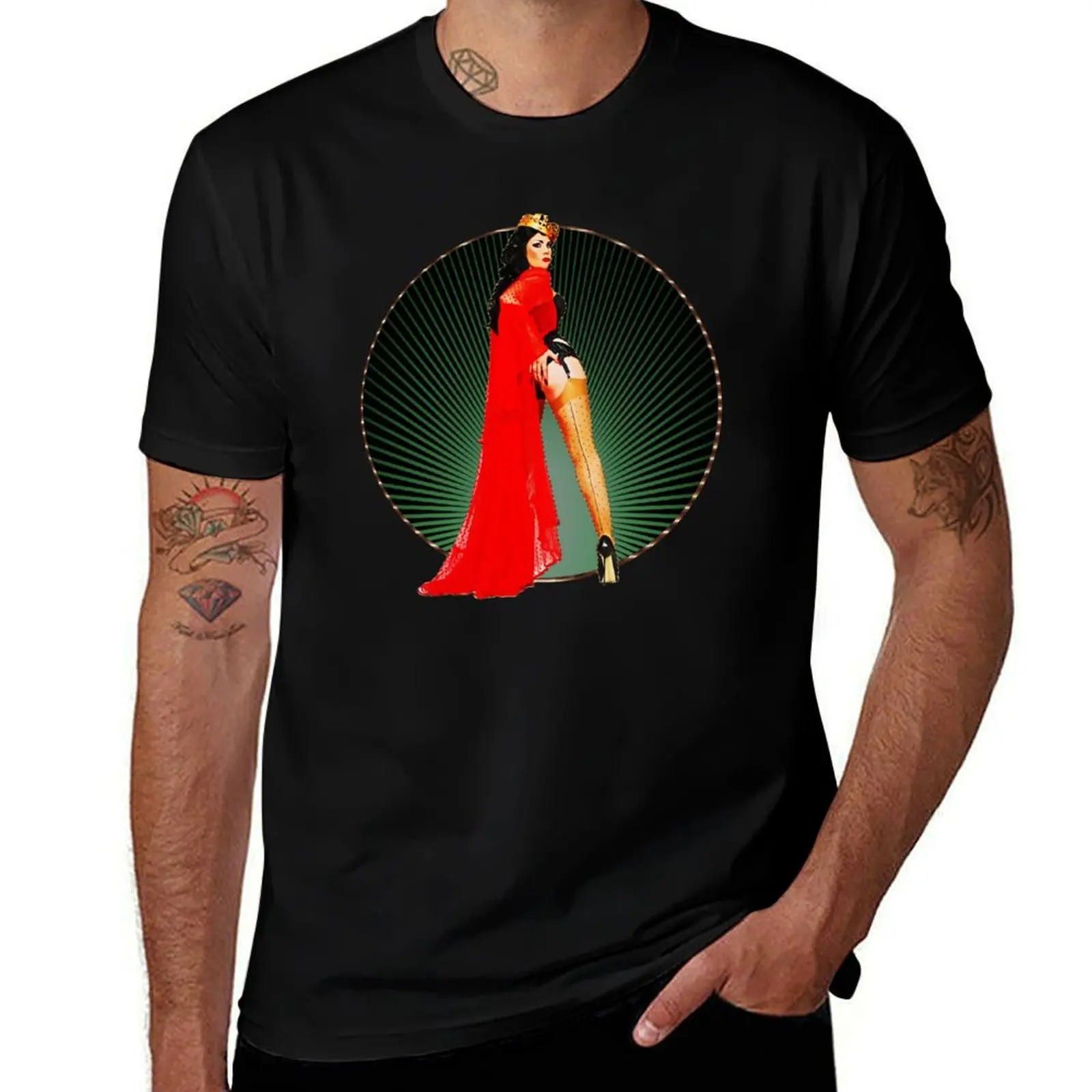 

Pinup Girl Xarah - Red Retro Royalty - 50s T-Shirt Art Pattern Printed Casual Top