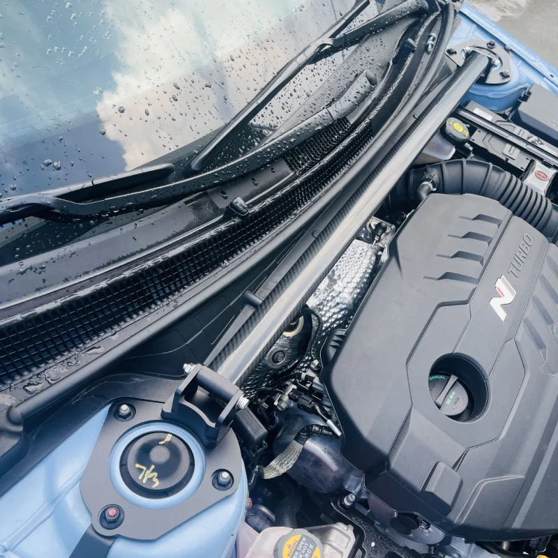 

Подходит для Hyundai Elantra N Dry, усилитель отсека двигателя из углеродного волокна, детали для модификации, верхняя планка R