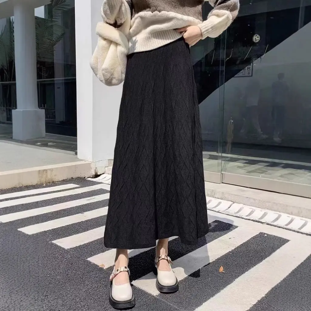 

Women's High Waist Knitted Skirt Rhombic Pattern Long A-Line Swing Solid Color Staggered Waist New Style