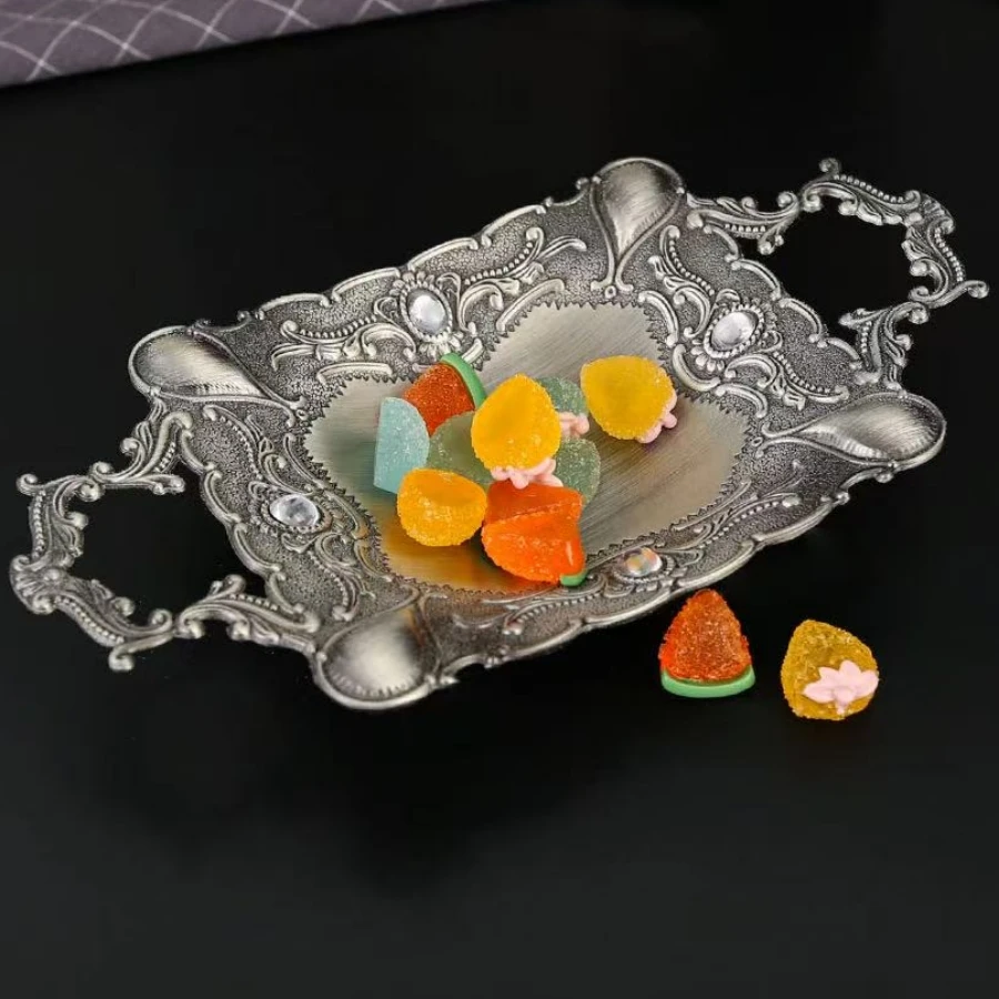 

European Fruit Plate,Retro Silver Alloy Handheld Luxury Circular Shape Snack Cake Tray,Candy Disc,Wedding Desktop Decoration