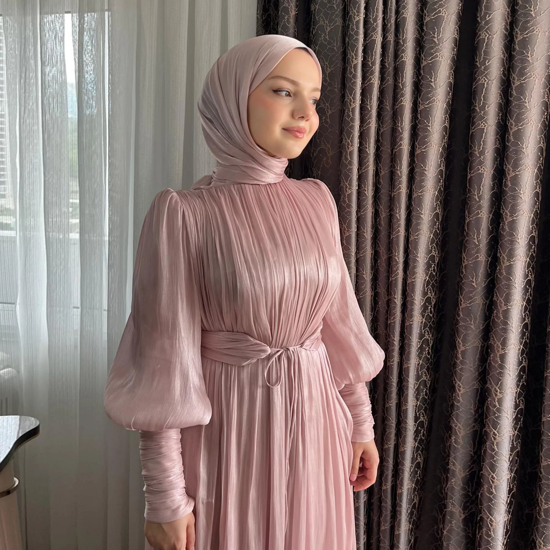 Hurtownia Dubaj 2026 Abaja Luksusowa Satynowa Elegancka Abaja Damska Muzułmańska Sukienka Błyszczące Skromne Sukienki na Lato