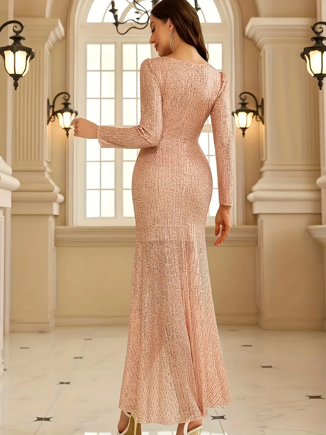 Women's Elegant Sequined Evening Dress for Hosting Dinners, Weddings, Banquets and Parties