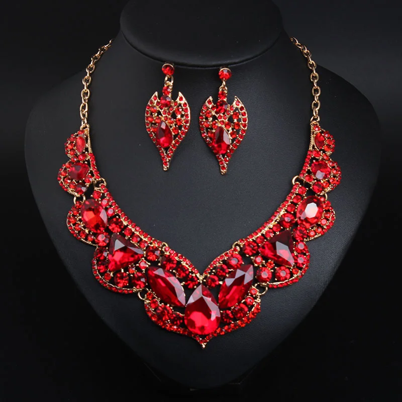 

European and American exaggerated ruby collar necklace and earrings set, bridal dress jewelry, women's jewelry