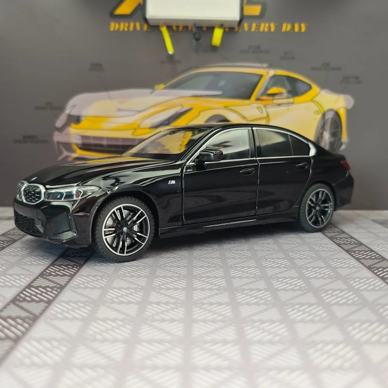 

Масштабная модель автомобиля BMW 3 серии 325i 325LI M Coupe 1:24, литая металлическая спортивная машинка с имитацией звука и света, игрушка для детей, подарок