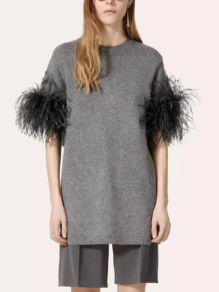 TWOTWINSTYLE Solid Patchwork Feathers Chic Sweater For Women O Neck Short Sleeve Temperament Loose Knitwear Female Fashion New