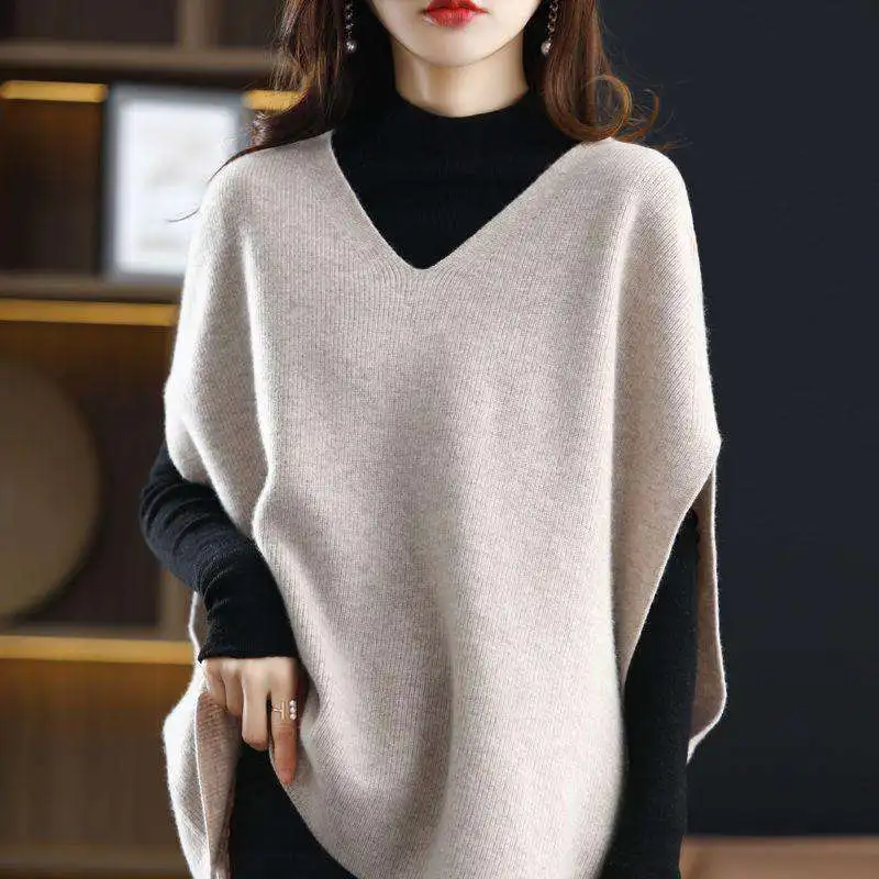 

2025 Autumn and Winter New Loose Bat Sleeve Top Sweater Vest V-neck Knitted Vest