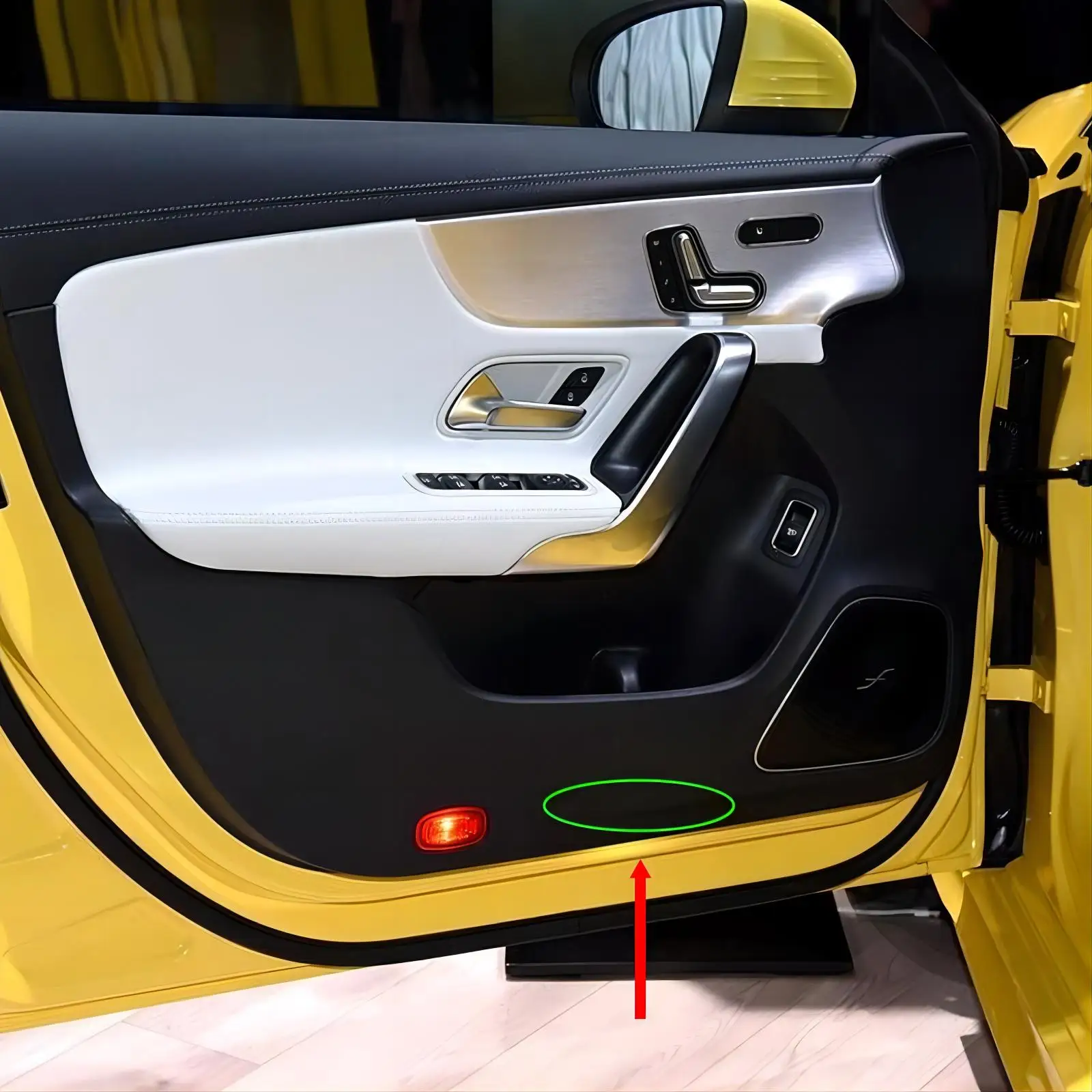 2 Stück LED-Autotür-Projektorleuchten für Mercedes Benz C117 W117 C205 S205 C207 A207 C218 CLA CLS Klasse E C Coupé AMG Zubehör – Detail 2