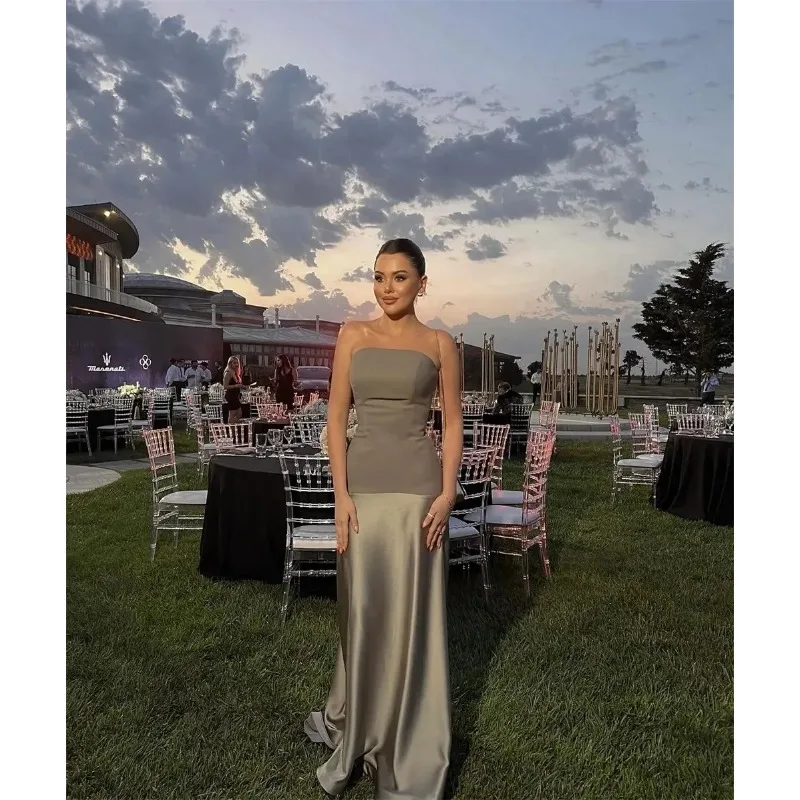 Elegante strapless satijnen avondjurk met kanten baljurk sweep trein prom feestjurk vestidos de fiesta op maat