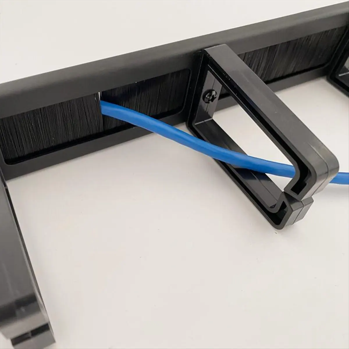 AAAE 1U 19 Inch Rack Cabinets Cable Management Network Organizer Network Brush Panel Five Ring Detachable Wire Manager Frame