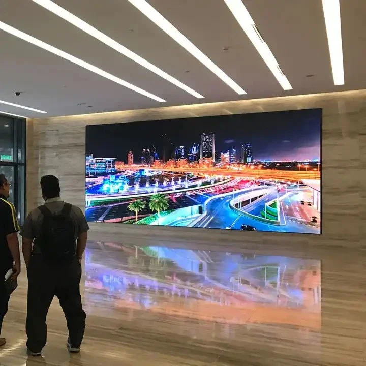 جدار فيديو داخلي عالي التحديث 640*480 مم قابل للتخصيص P1.86 شاشة LED داخلية