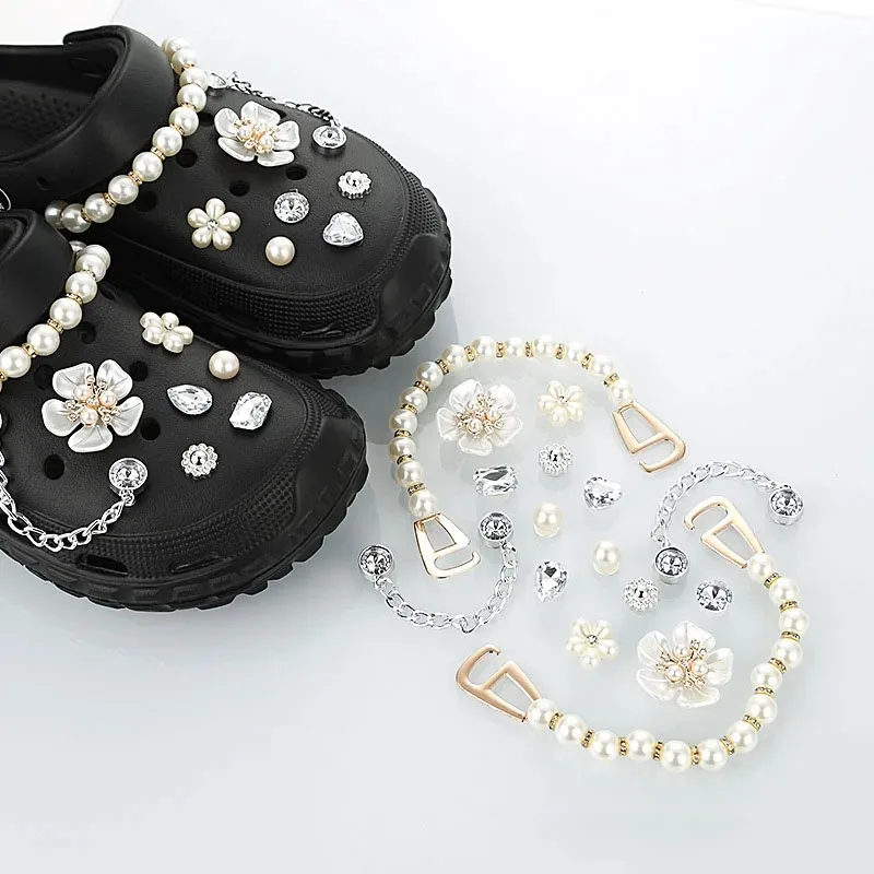 Women Fashion White Flower Diamond Pearl Shoe Charms with Decor Chain DIY Replacement Accessories Fit Perforated Clogs