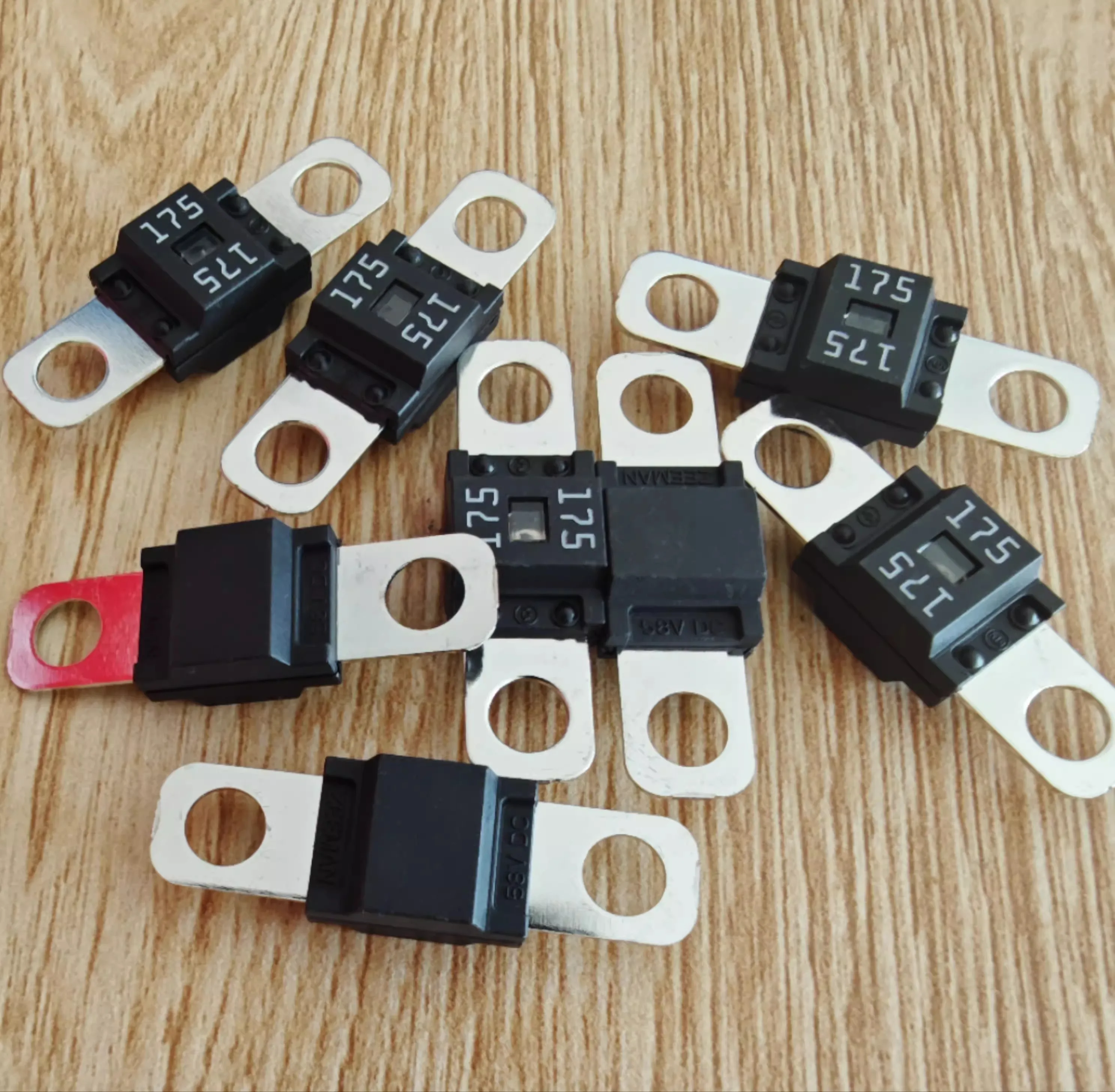 

Аксессуары для аккумуляторов Предохранитель 175, 13960, 13970, 2024, модели, предохранитель для аккумулятора, детали для радиоуправляемых дронов и самолетов