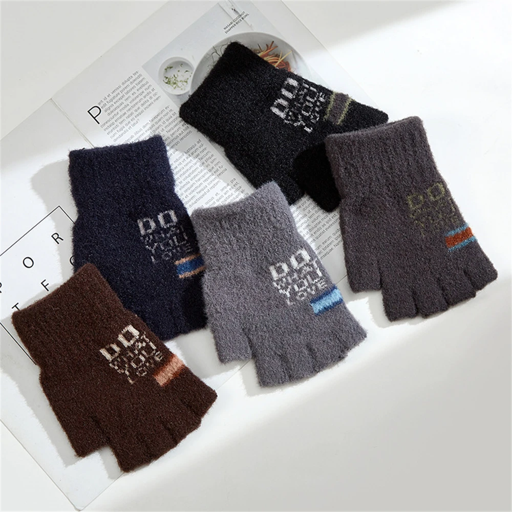 

Male Winter Knitting Warm Tide Korean version of students writing cold-proof half-finger gloves ST-815