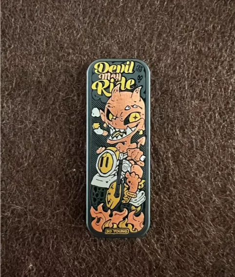 Used EDC So young YEDC co branded magnetic two-way push card zirconium alloy material EDC decompression toy