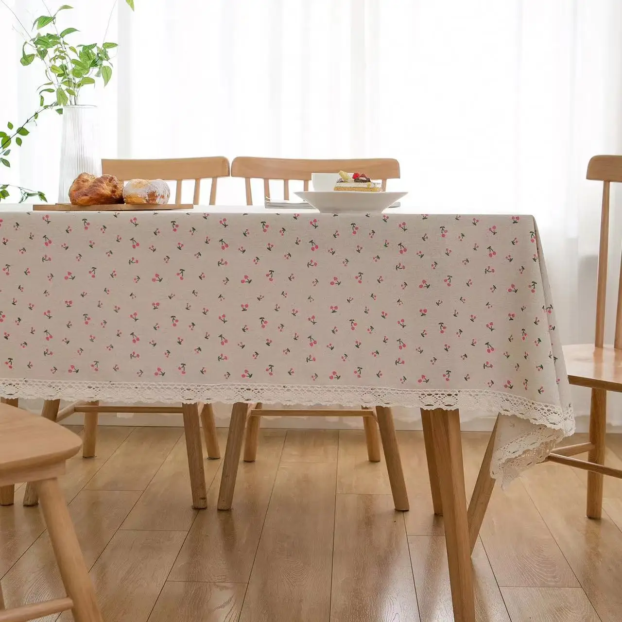 Modern eenvoudig high-end tafelkleed Elegant dineren Universeel tafelkleed Gedrukt Daisy Cherry Vlekbestendig keukentafelkleed