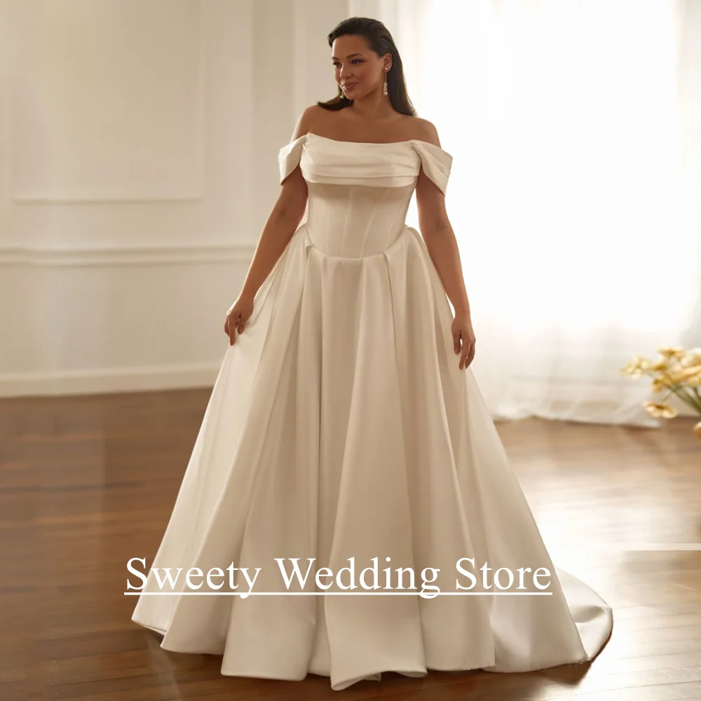 Schlichtes Hochzeitskleid in Übergröße, maßgeschneidert, schulterfrei, mit Falten, Sweep-Zug, rückenfrei, A-Linie, arabisches Brautkleid aus Satin