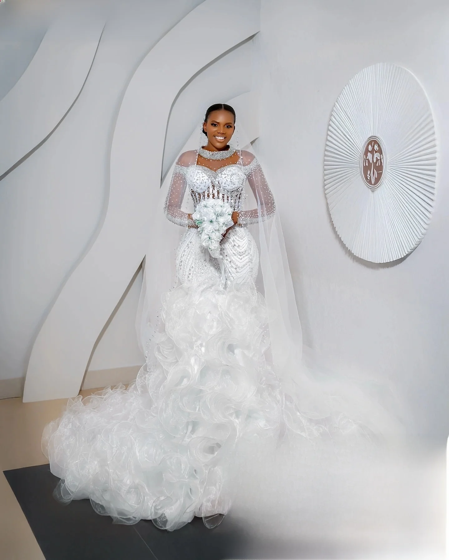 Customized High Collar Shinny Beads Crystals  Wedding Dress with Removable Ruffle Skirt  Robe De Mariée Long Sleeve  Bridal Gown