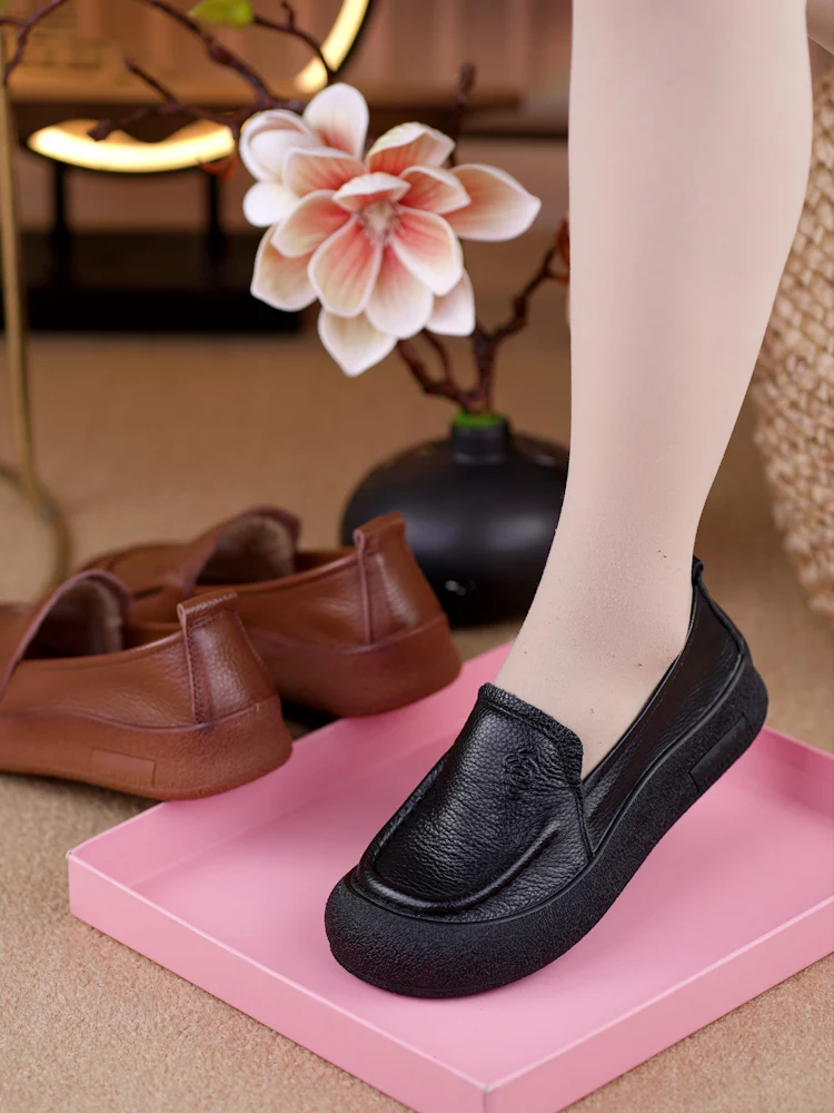 comfortable-soft-bot-round-toe-cowhide-mom-oes-slip-on-genuine-leather-women's-oes-fall-new-sle-casual-flat-heel