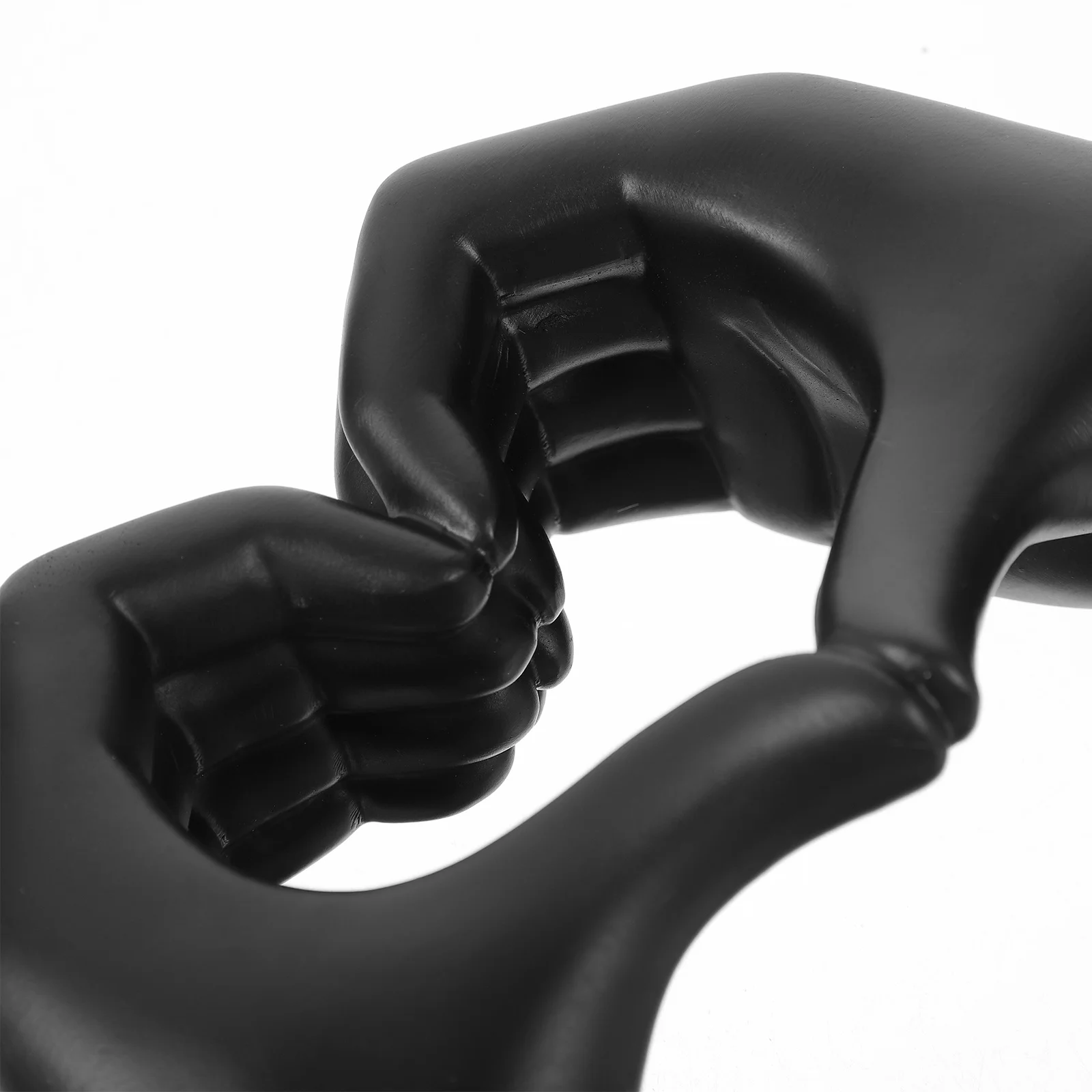 

Love Heart Hand Resin Decoration Black Love Gesture Sculpture Desktop Home Decor Heart Finger Gesture Ornament